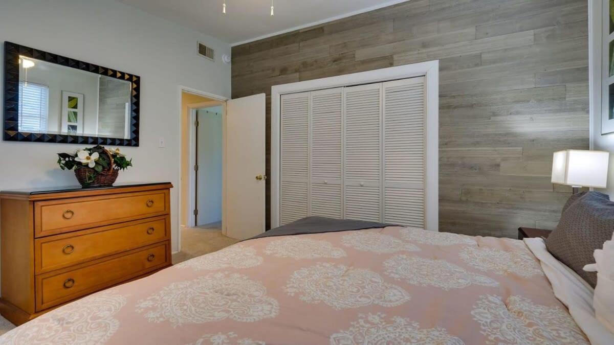 Halcyon Hangout-Mins To Downtown-Ping Pong-Pets Savannah Exterior photo